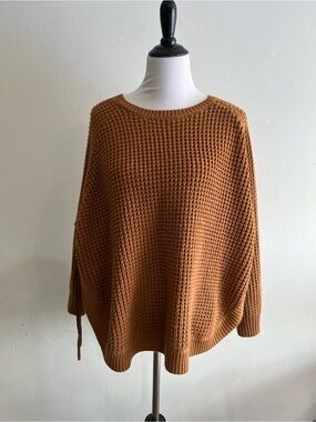 Relaxed chunky knit Crew Sweater in Camel